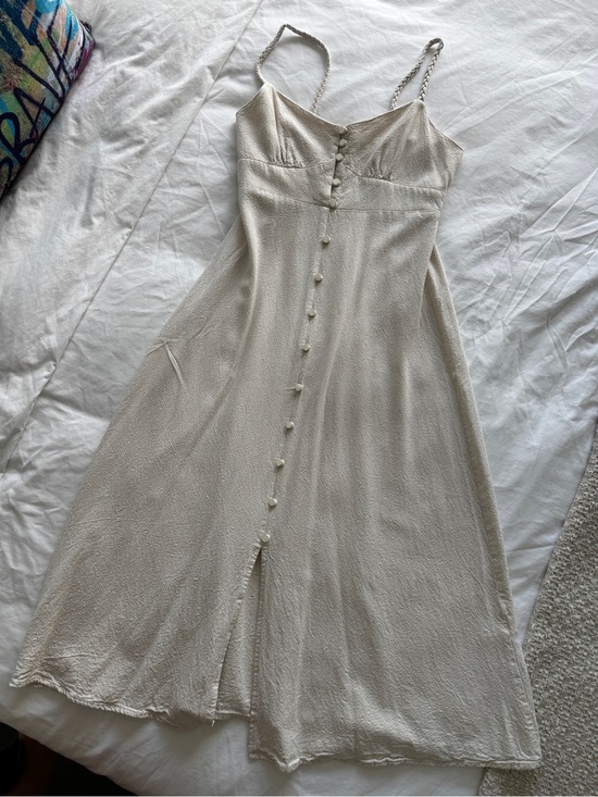 Dresses & Skirts - Ivory Button-Front Slip Style Dress
